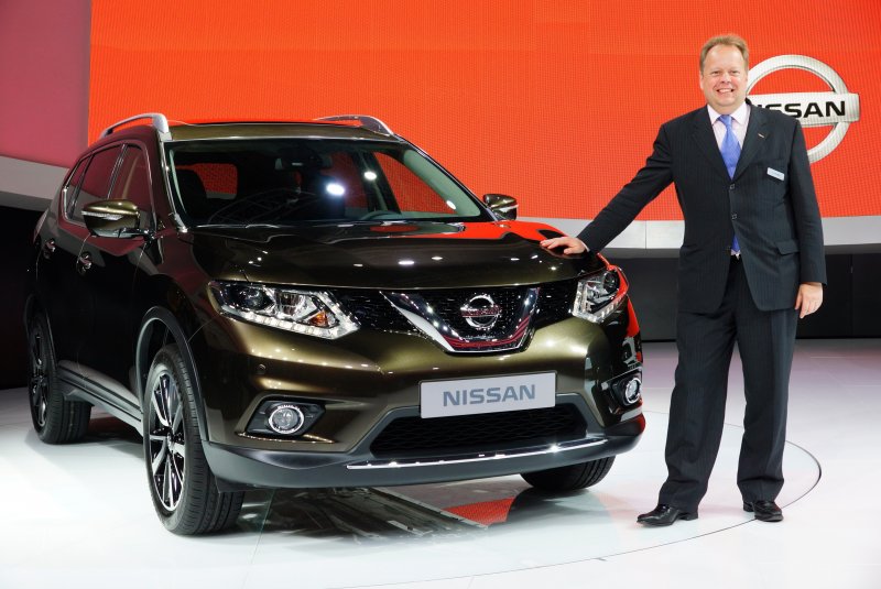 Nissan x-Trail 2021 оливковый