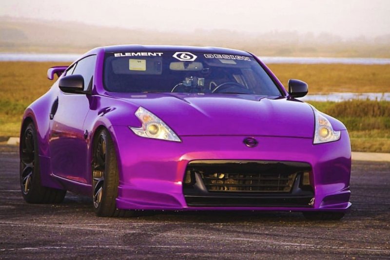Nissan 370z фиолетовый