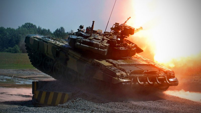 Черный танк т90