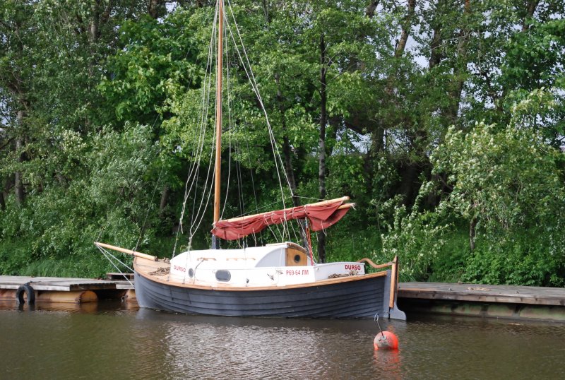 Парусно-моторный катер Геркулес