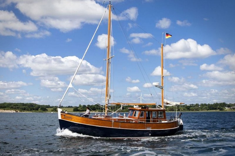Яхта Barbary Ketch Motor Sailer