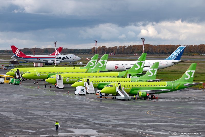 CRJ 200 самолет ЮВТ