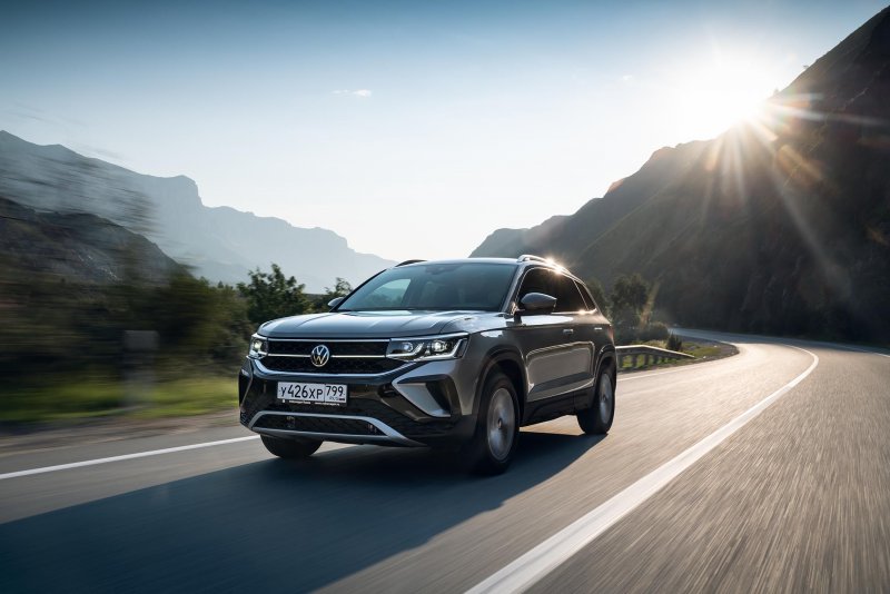 Volkswagen Taos черный