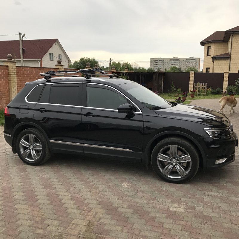 Volkswagen Taos status черный