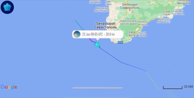 Курс эсминца Defender на карте