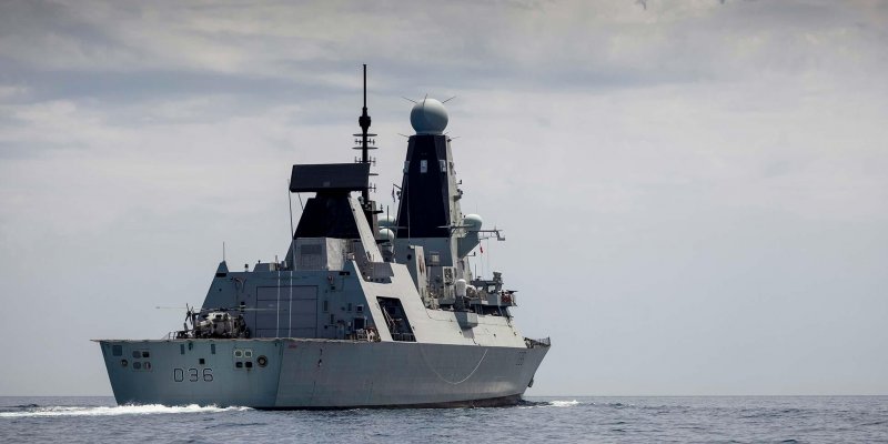 Британский эсминец в черном море