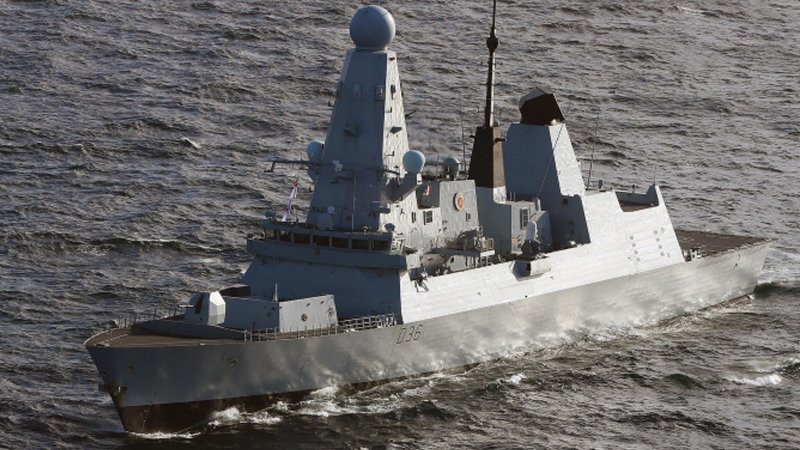 Дефендер эсминец британский