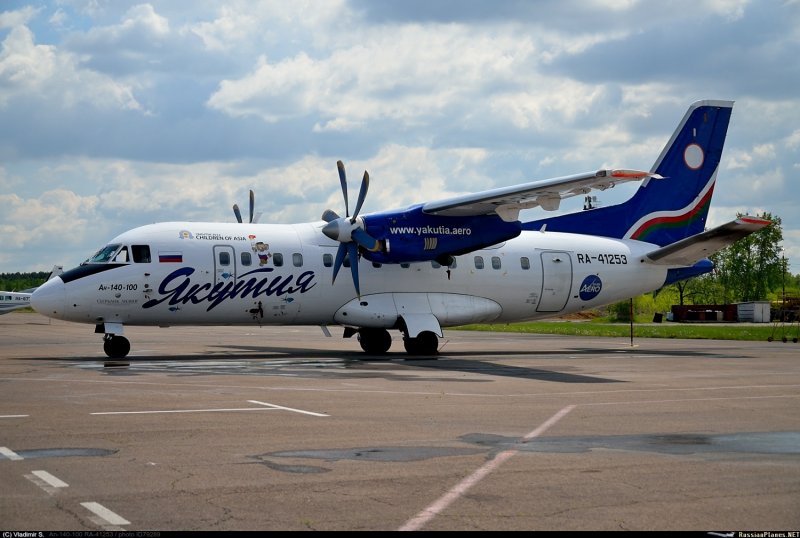 Самолет АН 122