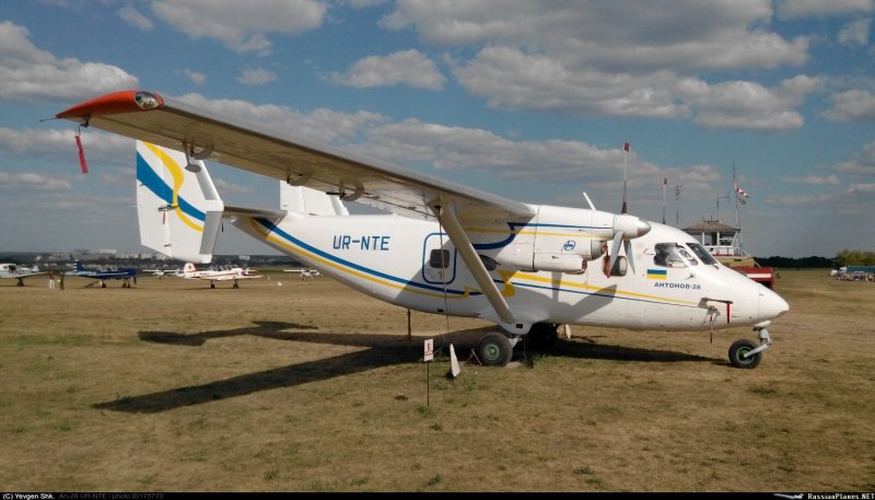 Антонов АН-28