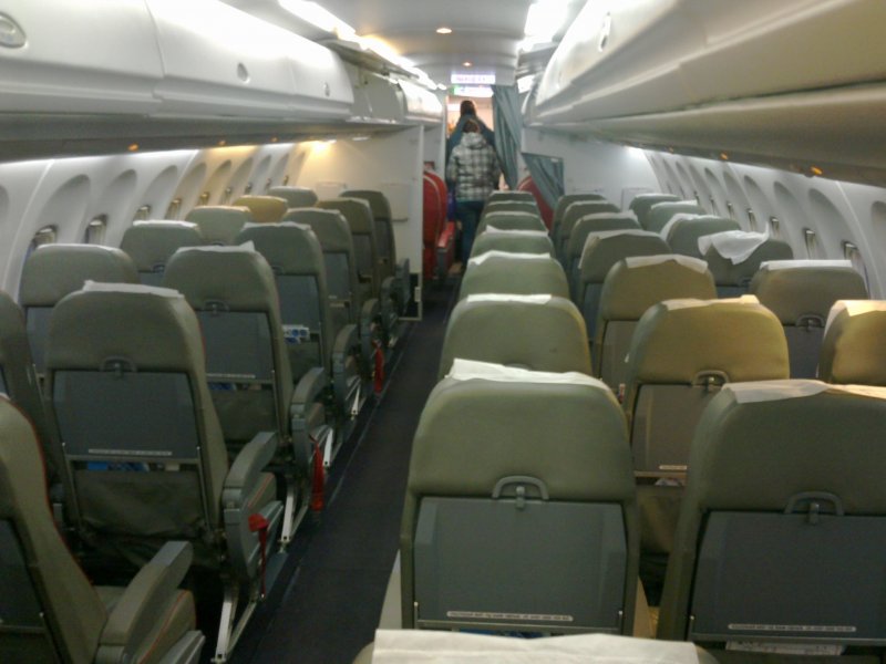 АН 148 компоновка салона