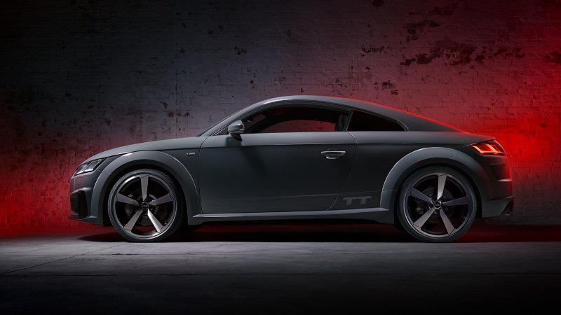Ауди ТТ 8s черная