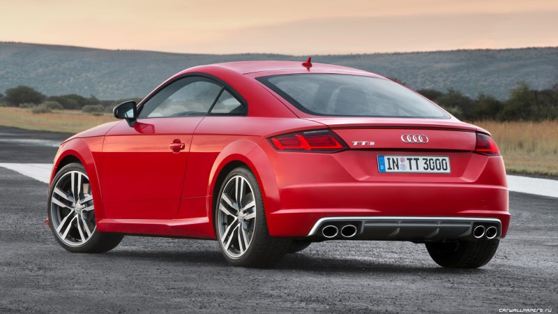 Audi TT синяя