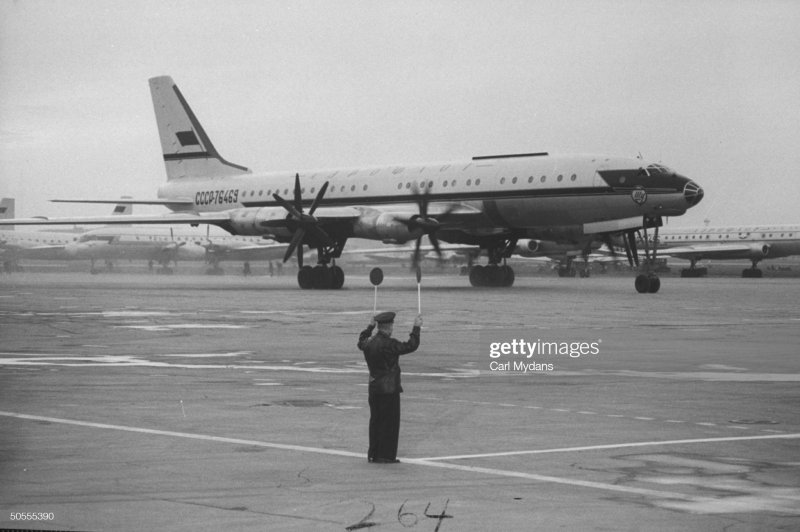 Самолёт ту-114 СССР