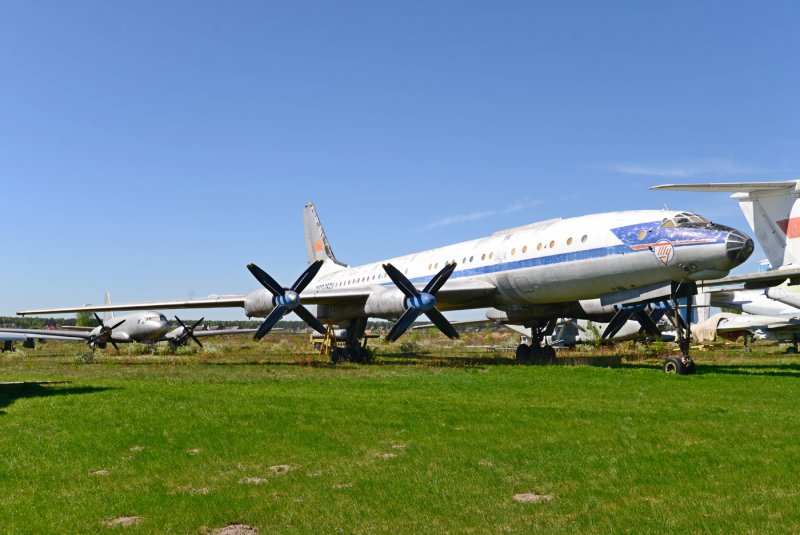 Самолет ту-114 Хрущева