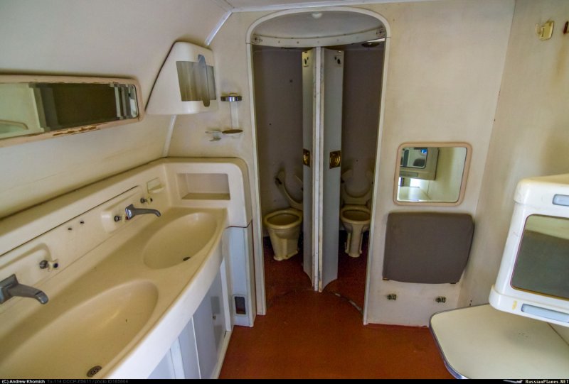 Ульяновский музей гражданской авиации ту 114