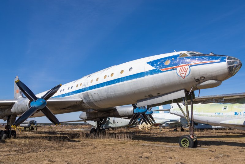 Турбовинтовой ту 114