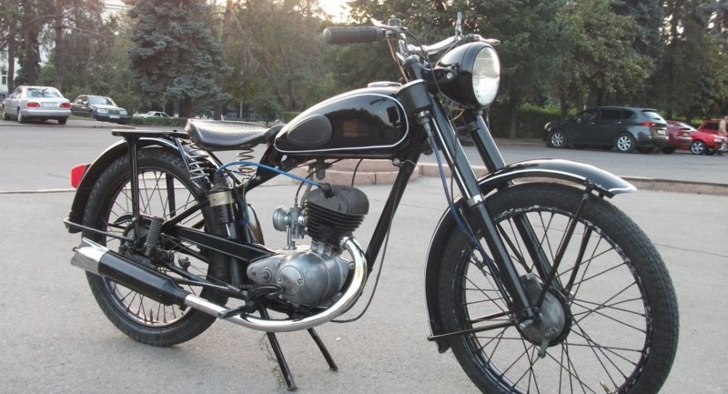 Мотоцикл Ковровец к-125м