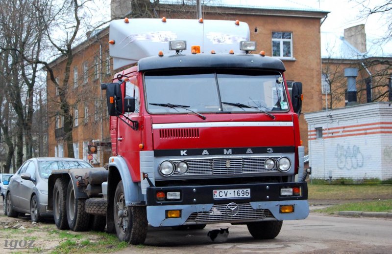 КАМАЗ 54112 военный