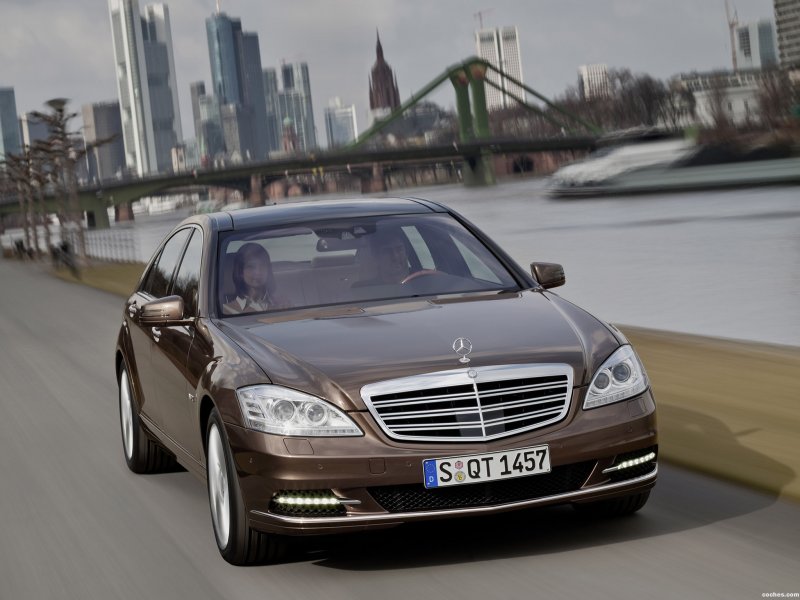 Mercedes s600 Pullman Guard