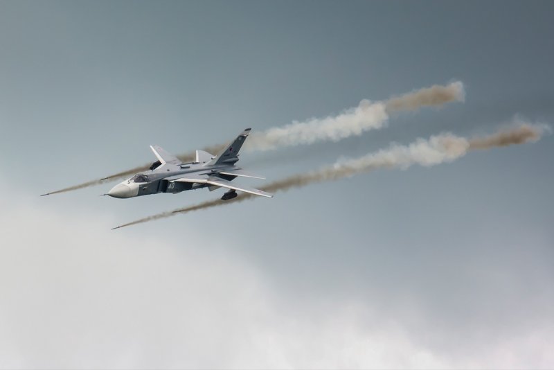 Су 24 атакует