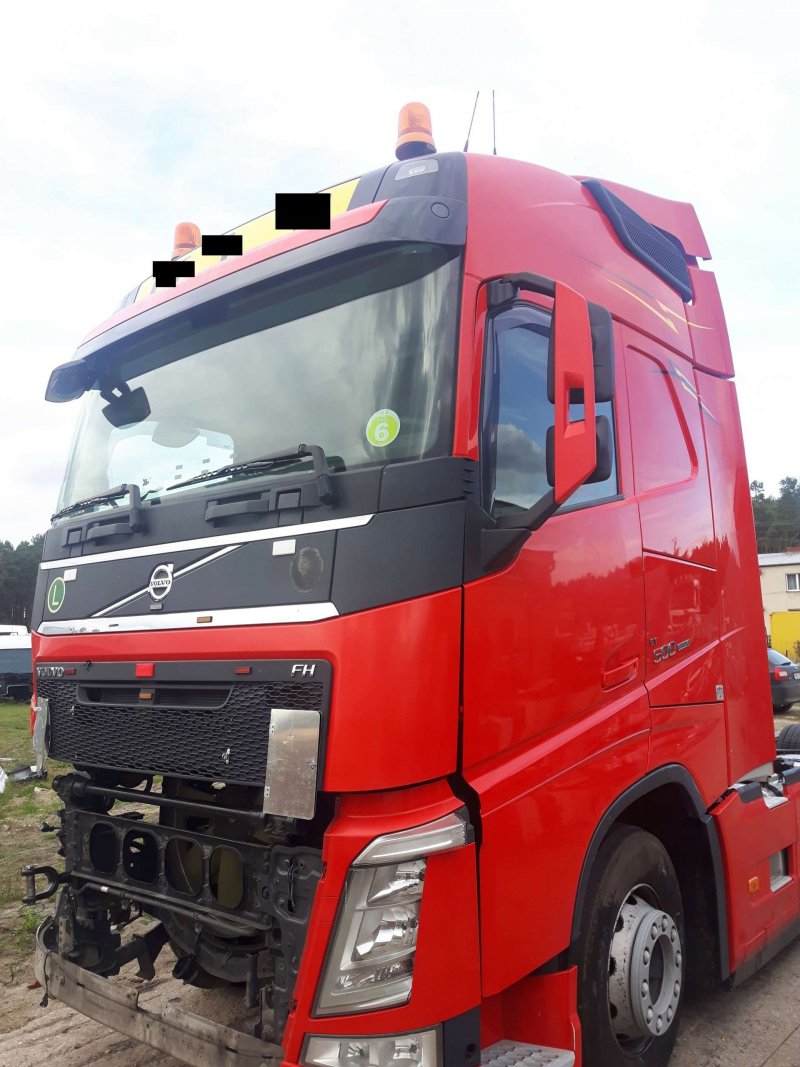 Тягач Вольво ФМ 2016 года выпуска