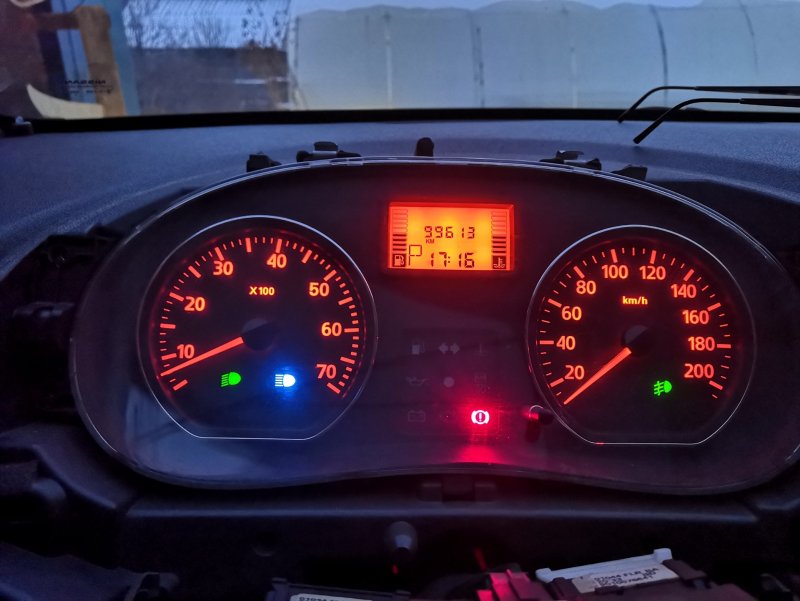 Панель приборов Nissan Almera g15