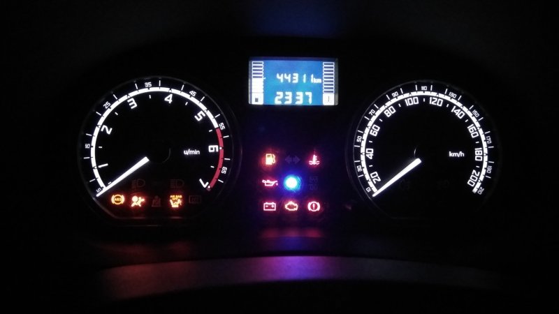 Ниссан Альмера 2015 панель приборов