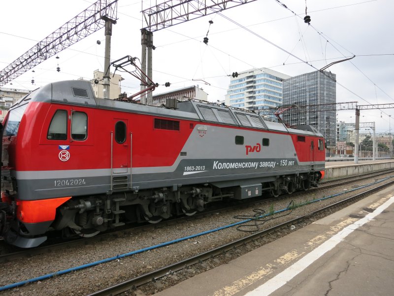 Трехсекционный электровоз 3эс5к