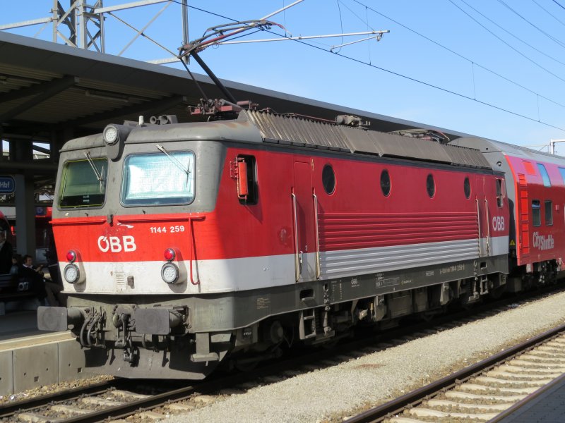 2тэ25км СКЖД