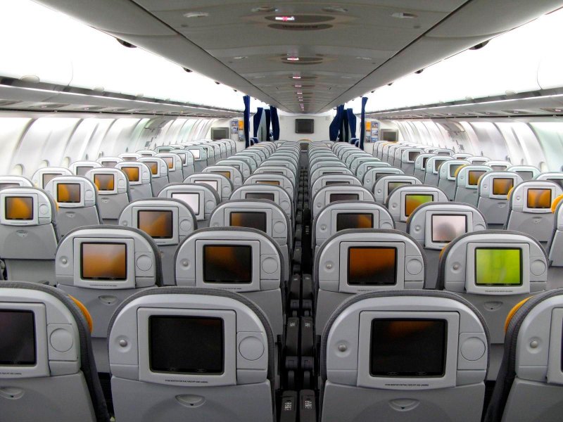 Самолёт Airbus a340