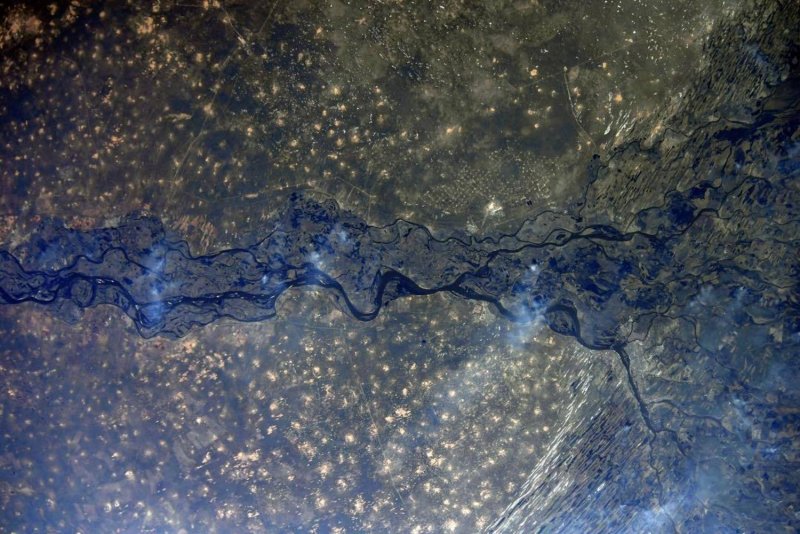 Самолет на земле