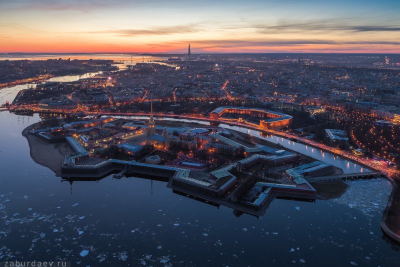 Высотки у моря