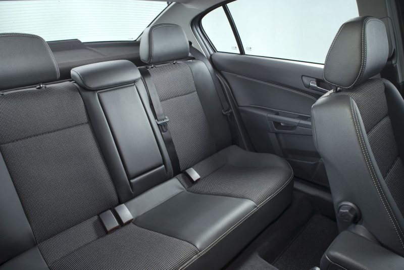 Опель Астра универсал 2012 салон