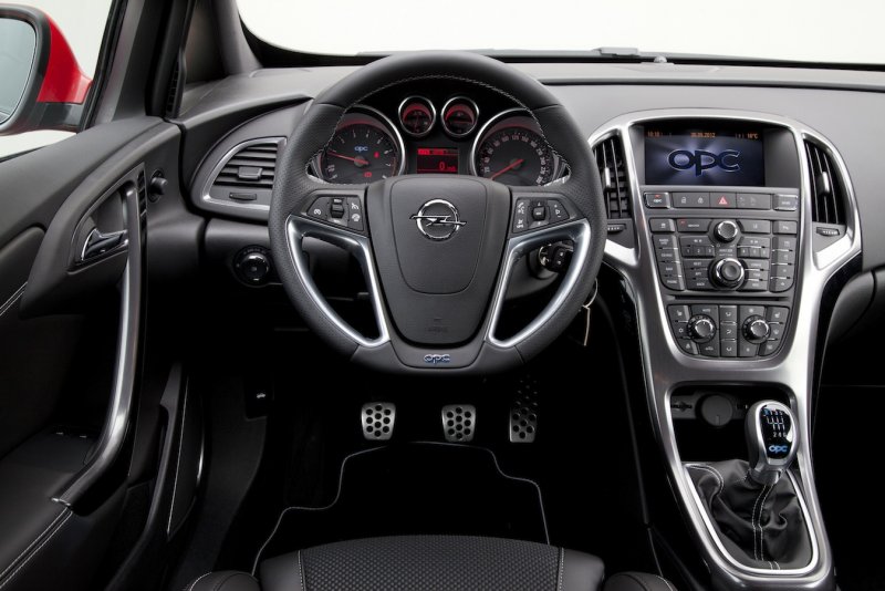 Опель Астра j 2012 салон