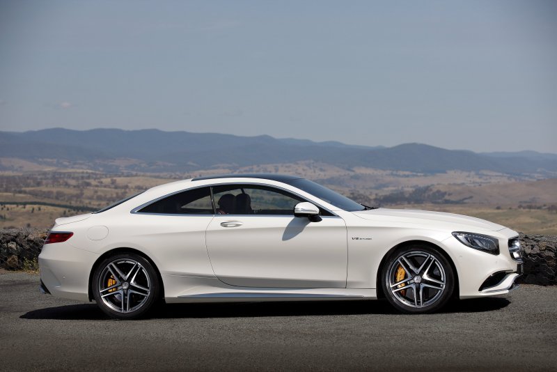 Мерседес-Бенц АМГ s63 купе