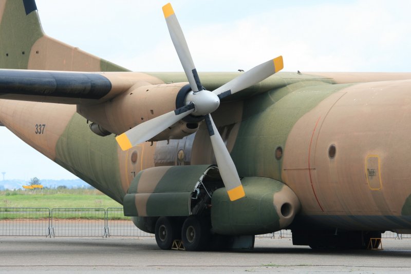 Места вскрытия фюзеляжа самолета