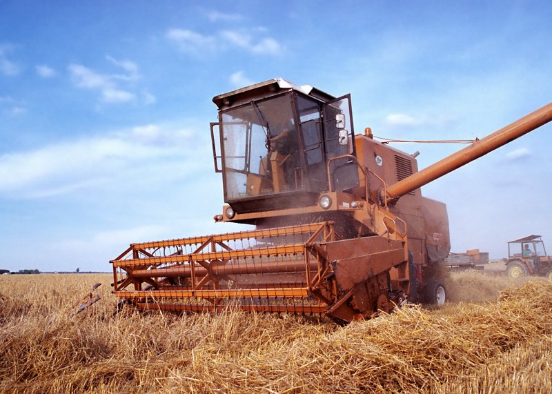 Комбайн мультяшный