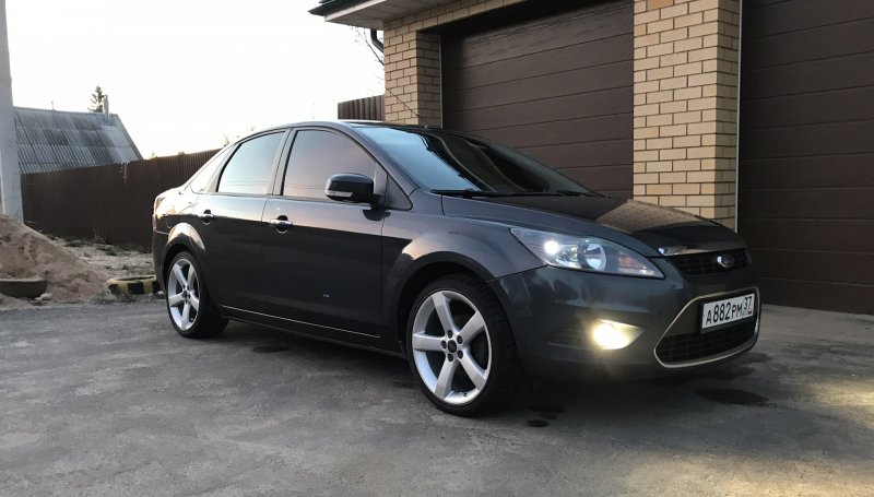 Ford Focus 2 r16
