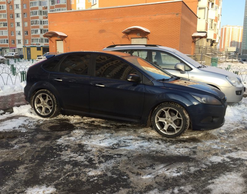 Ford Focus 2 хэтчбек r17
