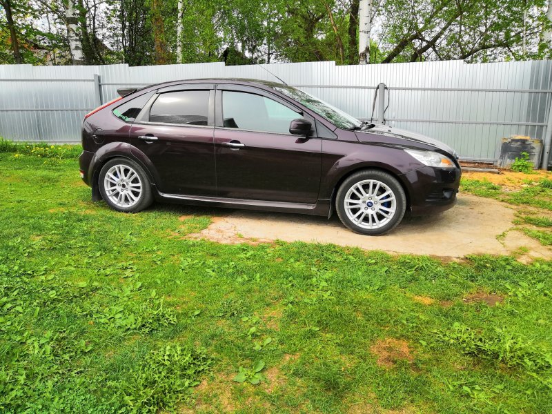 Форд фокус 2 седан на 17 колесах