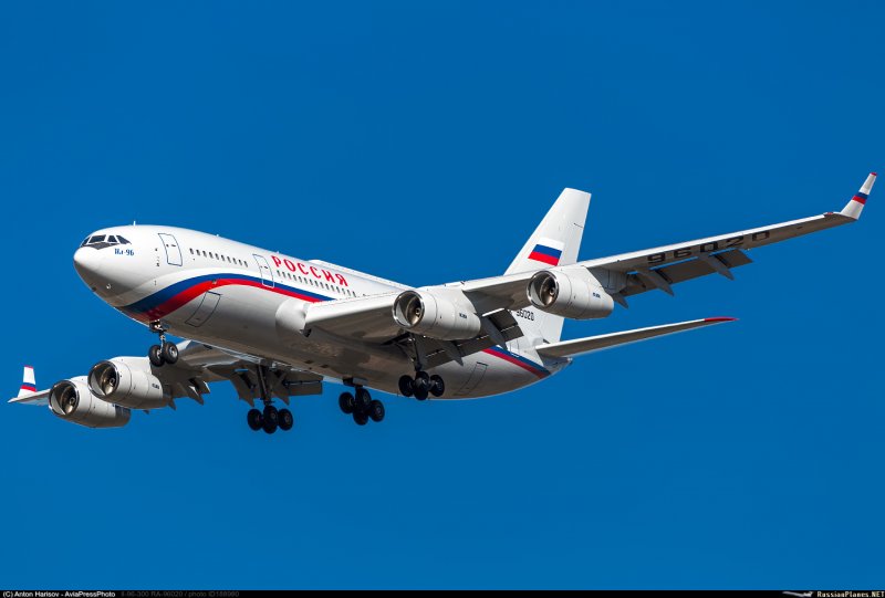 Ил-96-400 сло Россия