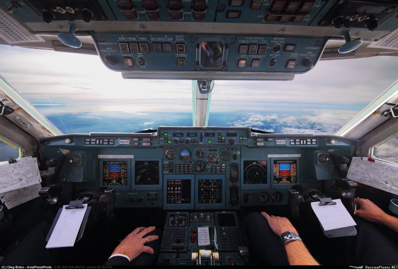 Ил-96 кабина