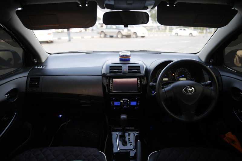 Тойота Королла Филдер 2010 салон