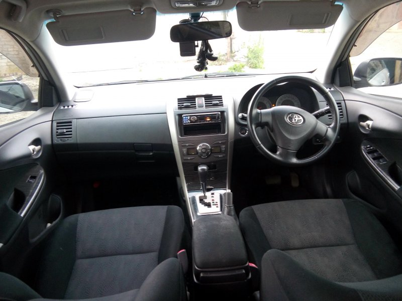 Toyota Corolla Fielder 2007 салон