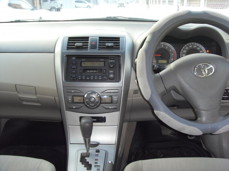 Toyota Fielder 2008 салон