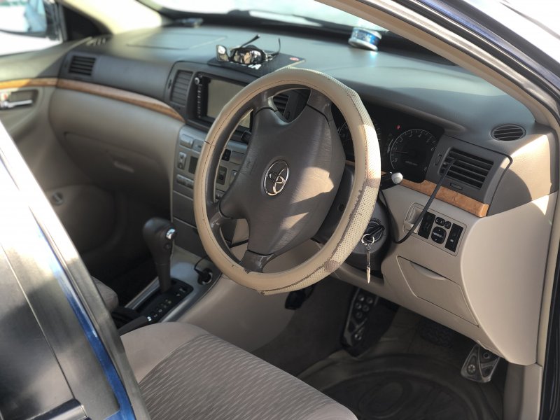 Toyota Fielder 2004 салон