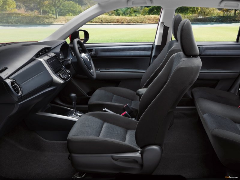 Toyota Corolla Fielder салон