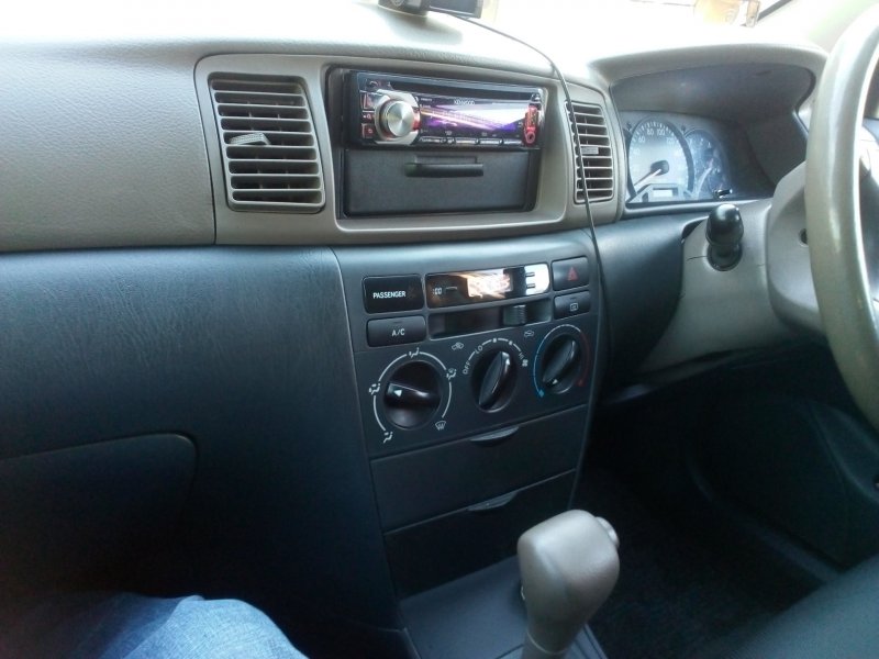 Тойота Королла Филдер 2001 салон