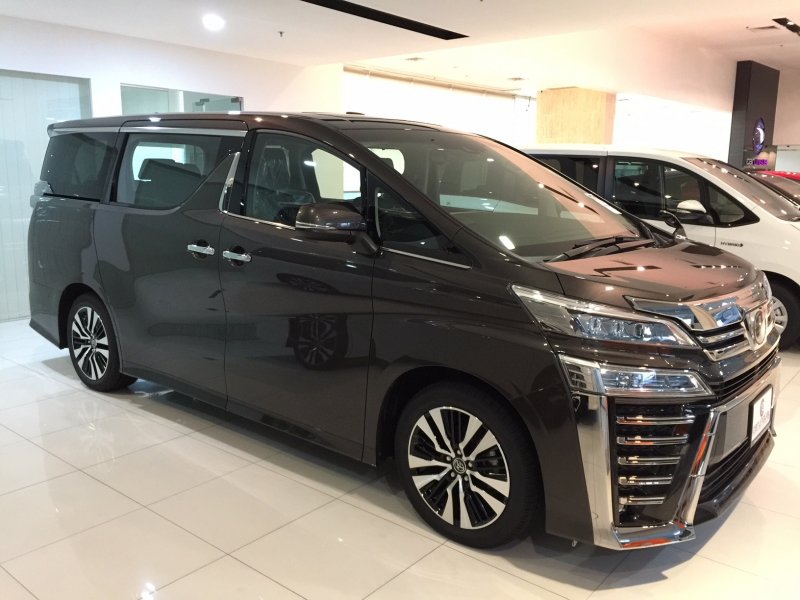 Toyota Vellfire 2000