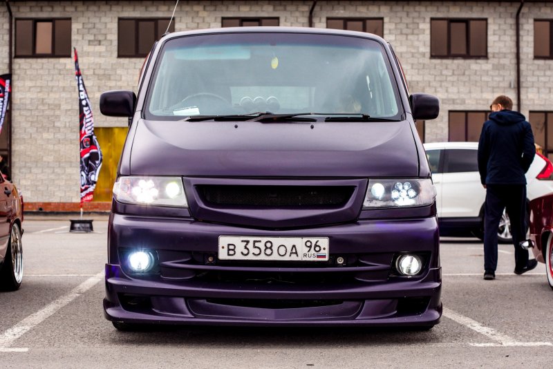 Mitsubishi Delica 1995